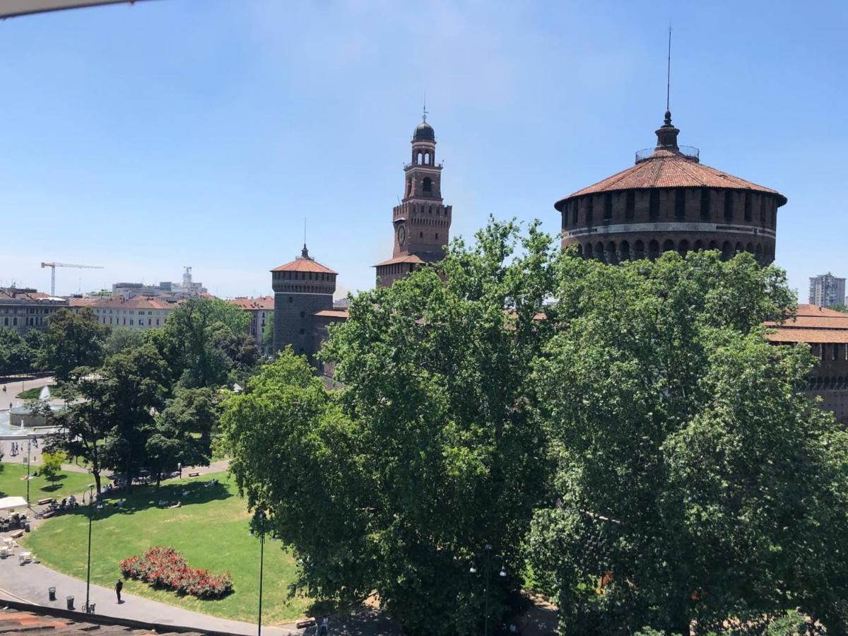 Breathtaking Castle View Youhosty - Quintino Sella Milano Exterior foto